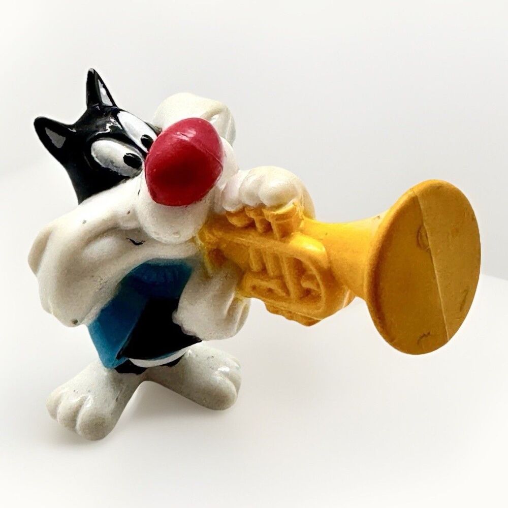 1991 Warner Bros Baby Sylvester PVC Figure Trumpet Macau Looney Tunes